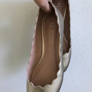 Golden flat shoes